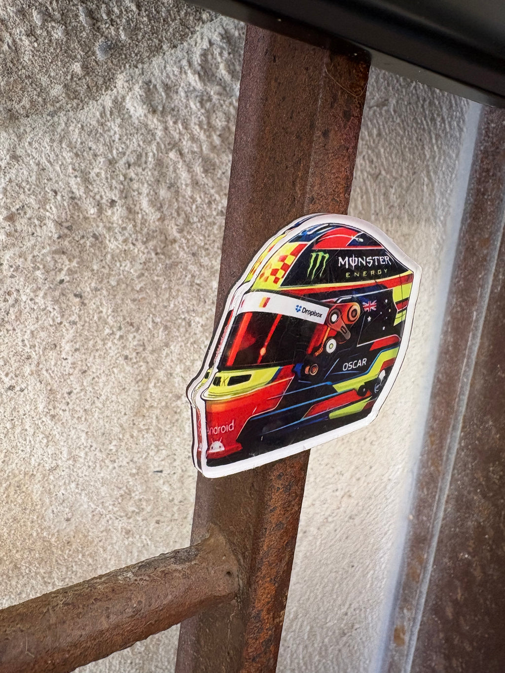 MAGNET CASQUE OSCAR PIASTRI 6 CM