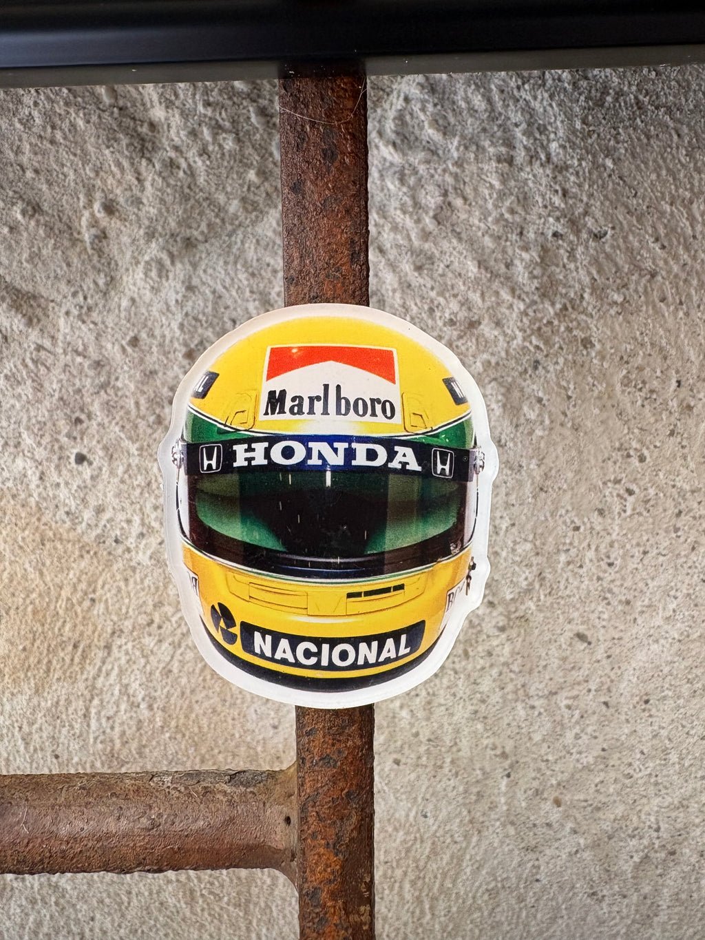 MAGNET CASQUE AYRTON SENNA 6 CM